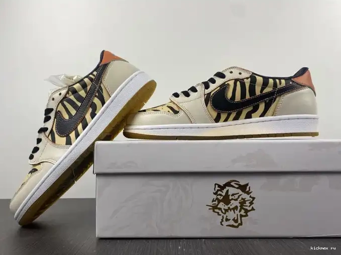 Cheap MAX Year of the DH6932-100 OG Low Air 1 Jordan Tiger 0607